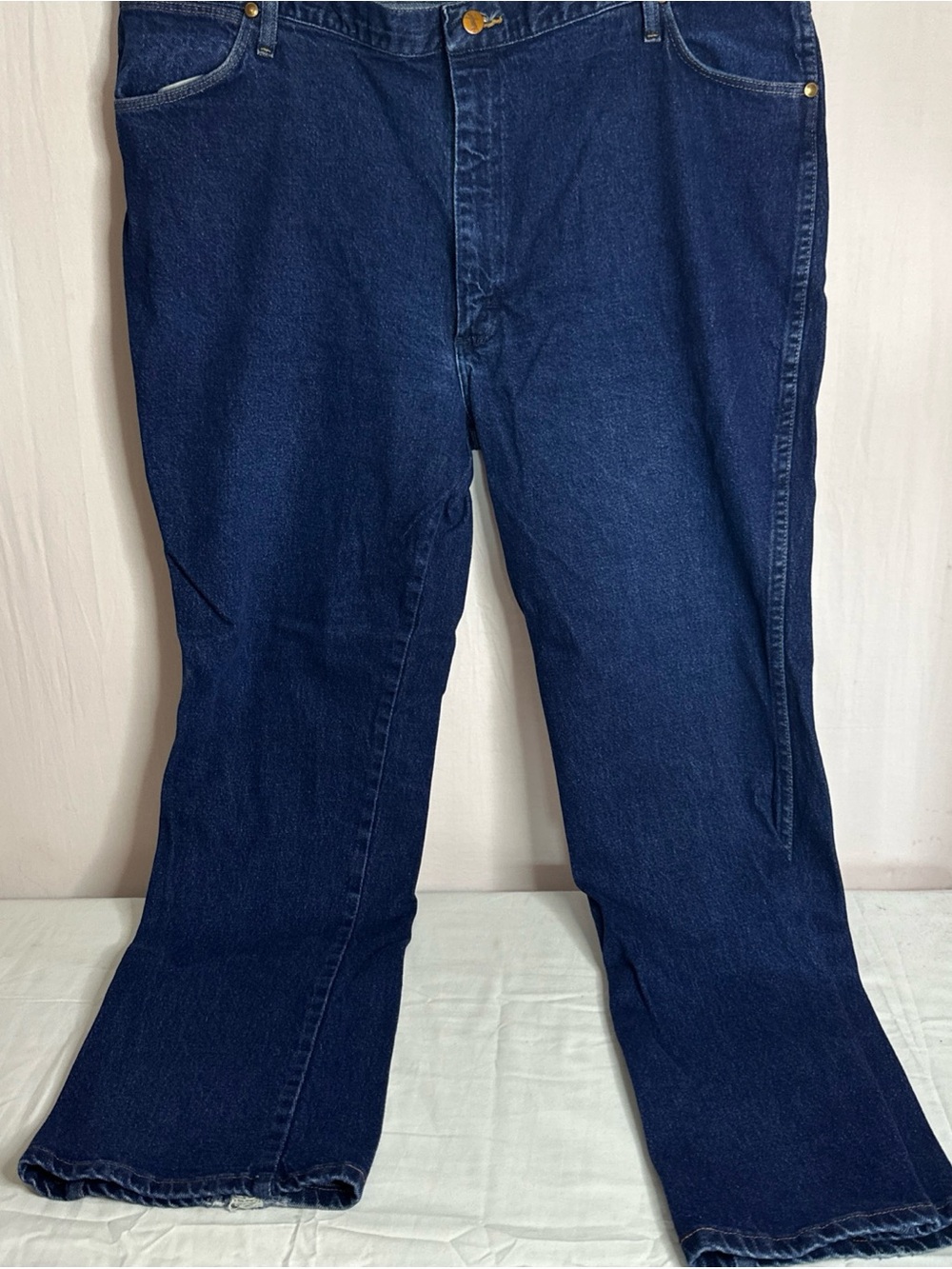 Wrangler Men’s Dark Indigo Bootcut Jeans